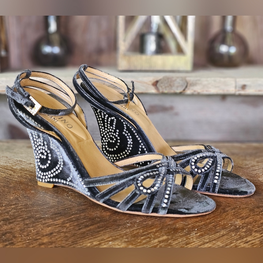 Valentino garavani black velvet wedges